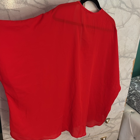 Red blouse - Picture 3 of 3